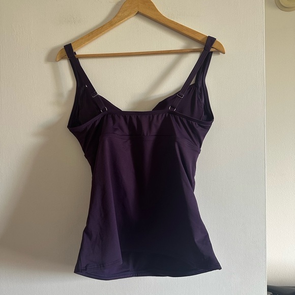 NWT Purple Lands End Chlorine Resistant Purple Shelf Bra Cross Tankini Top - Picture 5 of 9
